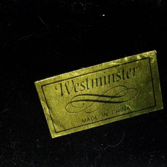 Complete Set of Westminster Carousel Collection - Picture 4 of 4